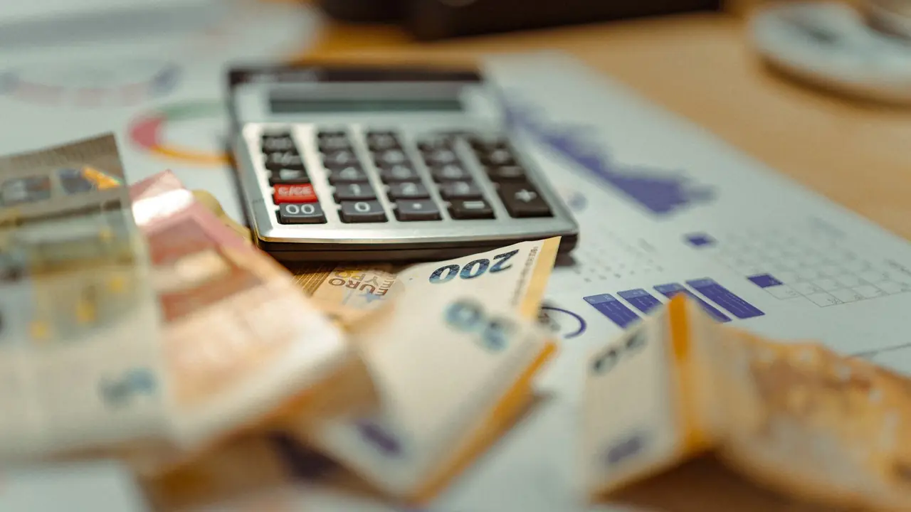 Dossier de financement public sur un bureau