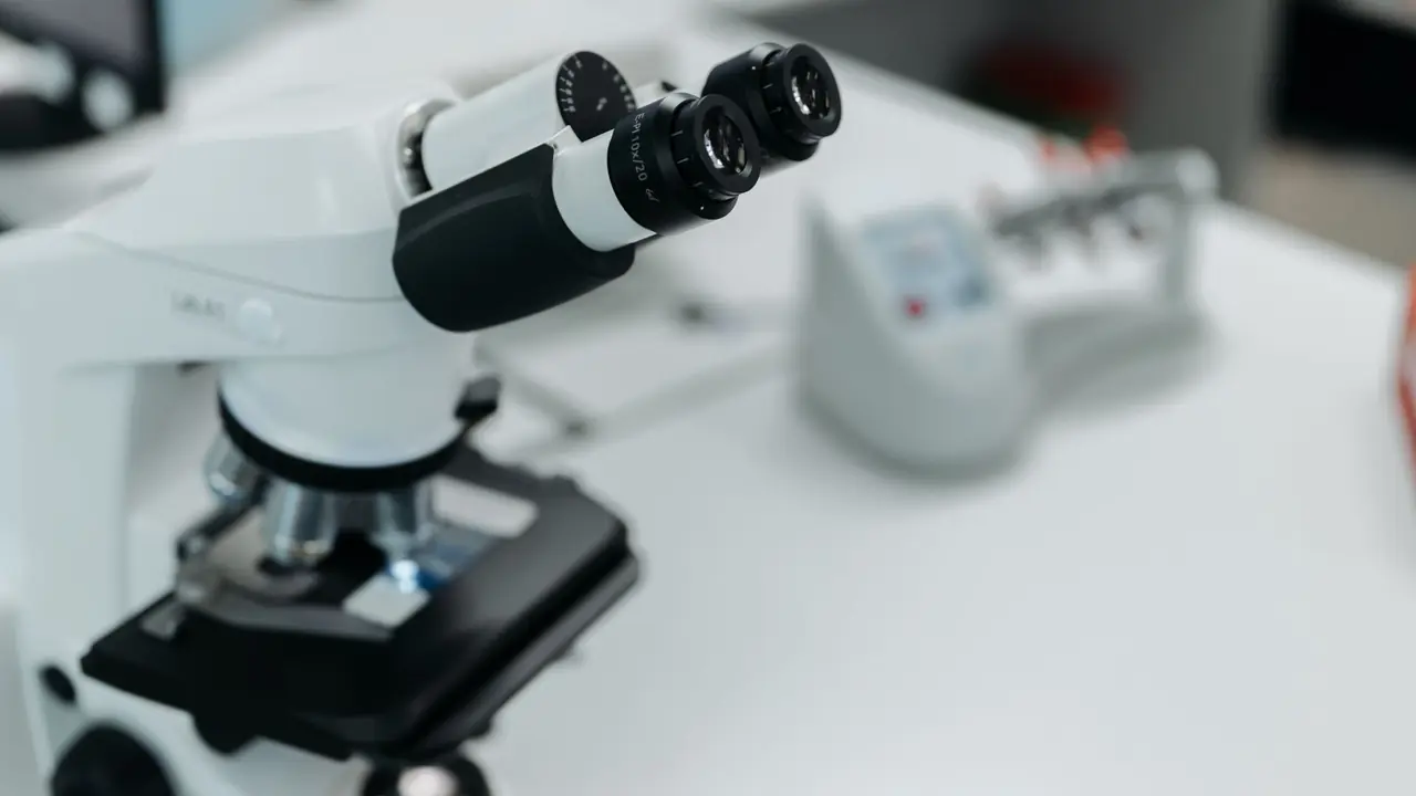 Laboratoire universitaire équipé pour la recherche